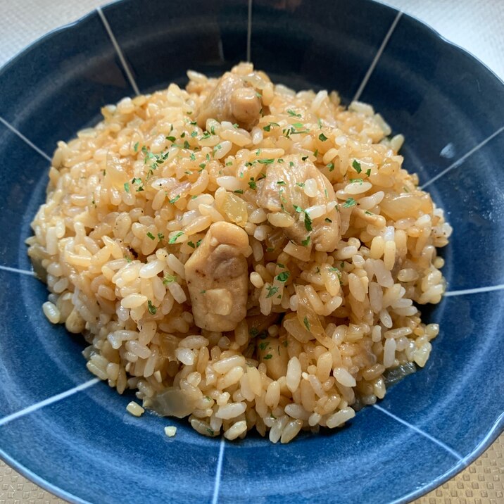 にんにくの香りで食欲そそる☆チキンガーリックライス